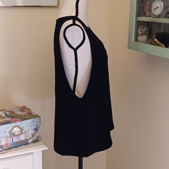 Club Monaco Black Sleeveless Top with Lace Bra for Underneath - Picture 5 of 13